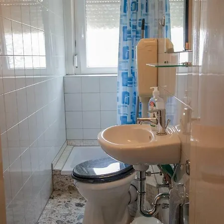 Balaton Apartmanhaz *